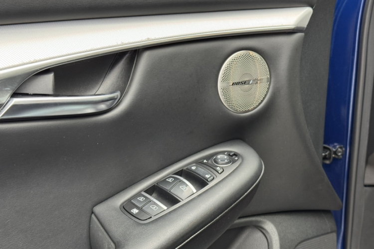 英菲尼迪QX50 2018款 2.0T 四驱菁英版中控内饰7011