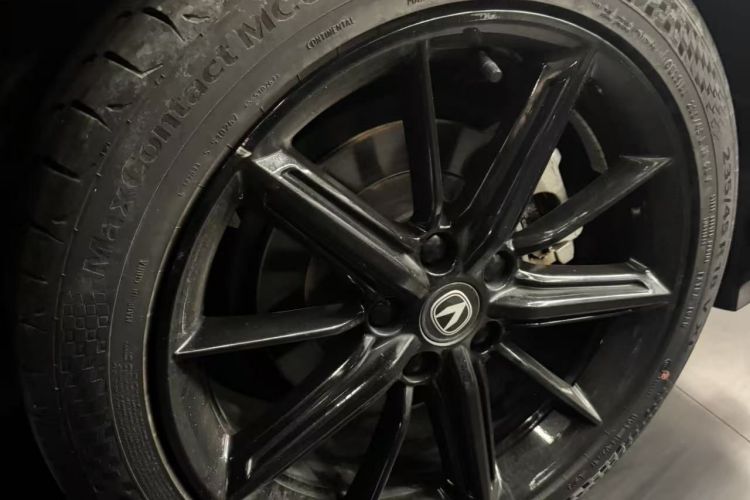 长安UNI-V 智电iDD 2023款  智电iDD 1.5T 113km智趣型（飞快版）车身外观6006