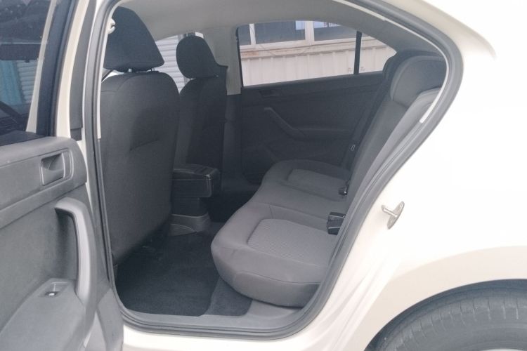 大众 桑塔纳 2021款 1.5L 自动风尚版局部细节9004