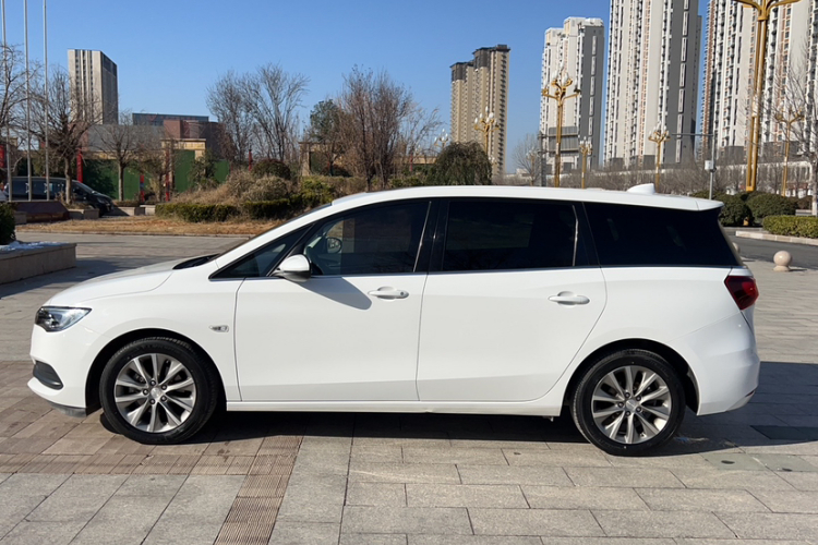 别克GL6 2019款 18T 6座互联豪华型 国V车身外观6005