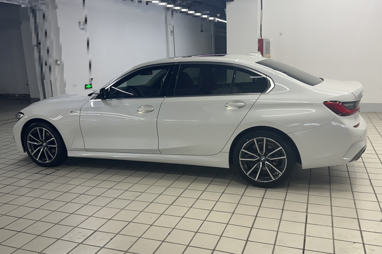 宝马3系 2021款 改款 320Li M运动套装车身外观6005