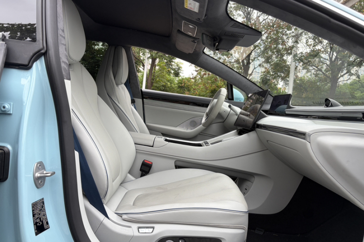 鸿蒙智行 智界S7 2025款 855km Max局部细节41