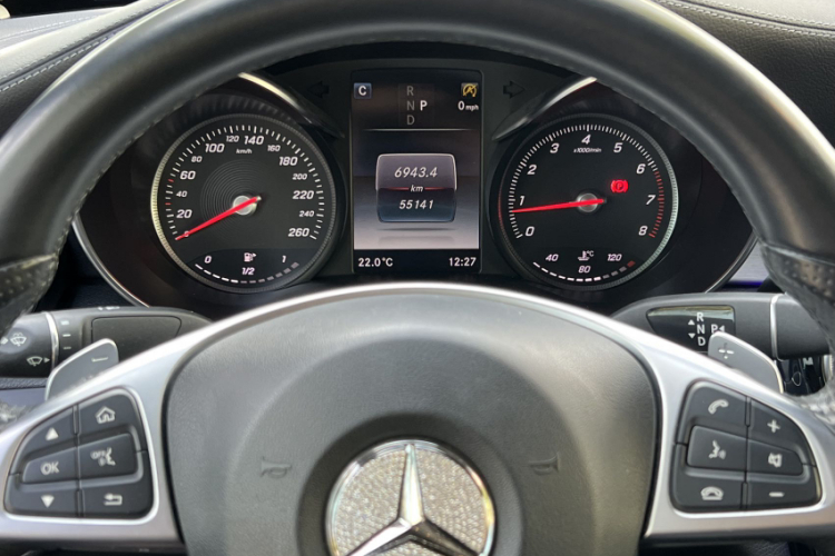 奔驰C级(进口) 2018款 C 200 轿跑车中控内饰15