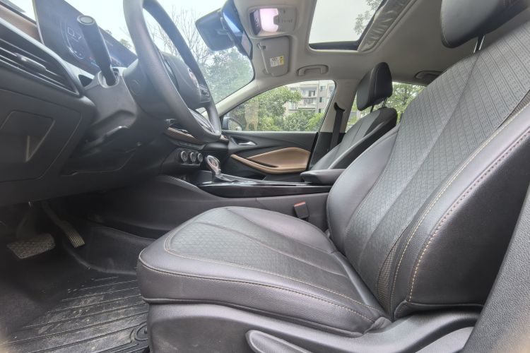 别克 威朗 2022款 Pro 533T 乐享版中控内饰7005