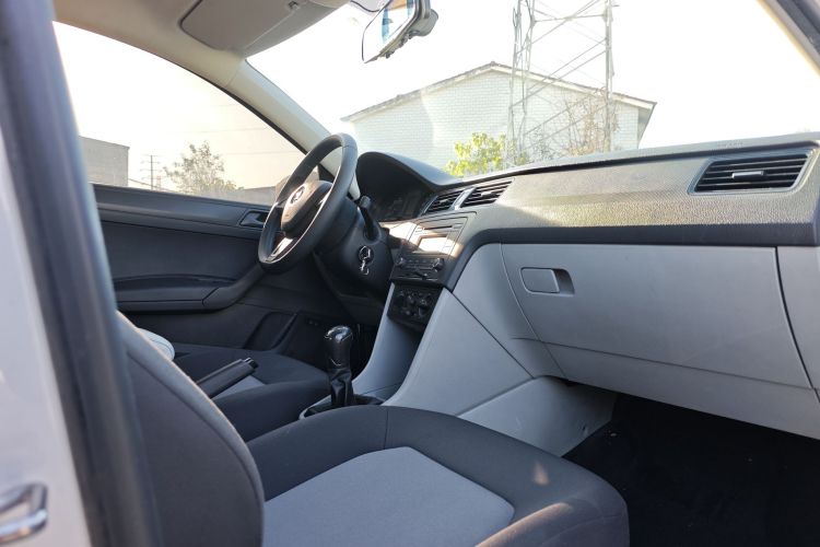 斯柯达 昕锐 2016款 1.4L 手动前行版中控内饰7002