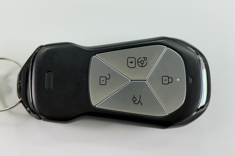 小鹏G9 2024款 702 Max中控内饰7010