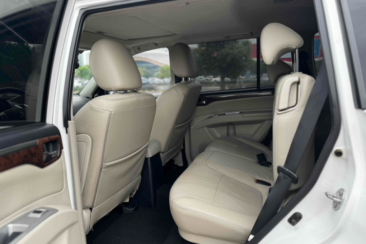 三菱 帕杰罗·劲畅 2013款 3.0L 自动两驱豪华版中控内饰7003