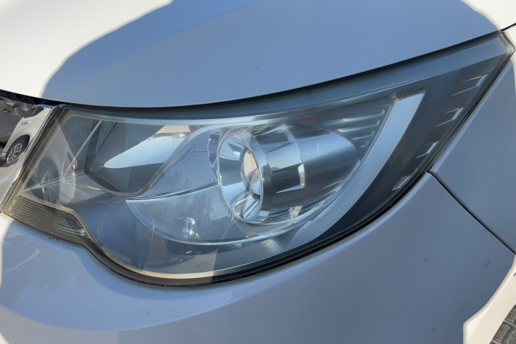 宝骏730 2014款 1.5L 手动舒适型 7座局部细节36