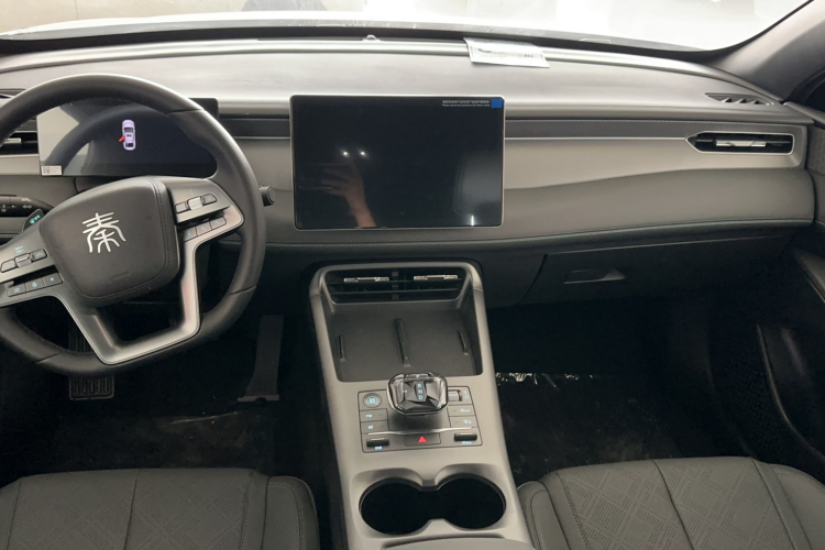 比亚迪 秦PLUS 2025款 EV 智驾版 420KM领先型中控内饰7003