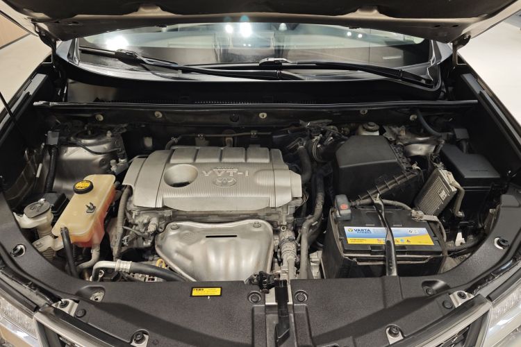 丰田 RAV4荣放 2015款 2.5L 自动四驱精英版局部细节24