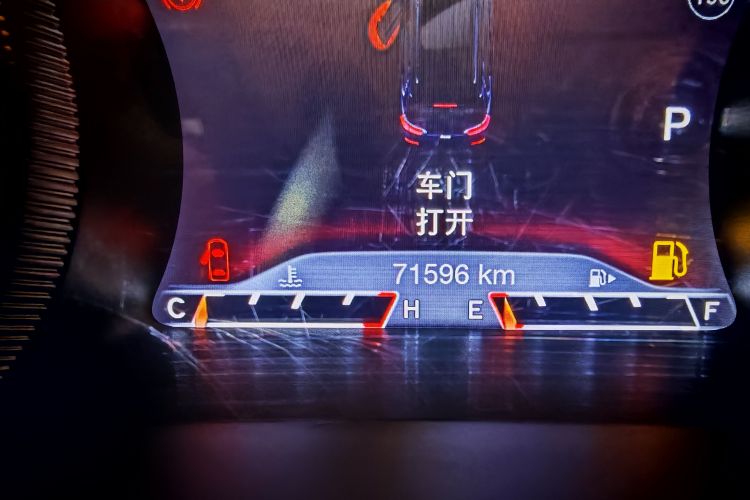 Jeep 自由光(进口) 2014款 2.4L 豪华版中控内饰7013