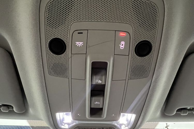 奥迪Q3 2021款 40 TFSI 时尚动感型中控内饰7009