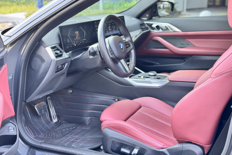 宝马4系 2023款 430i M运动曜夜套装中控内饰7002