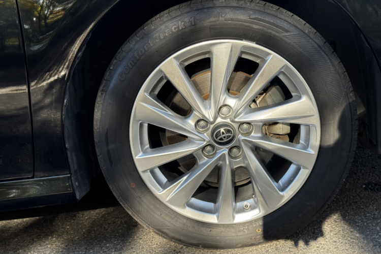 丰田 凯美瑞 2022款 2.0GVP 领先版车身外观6008