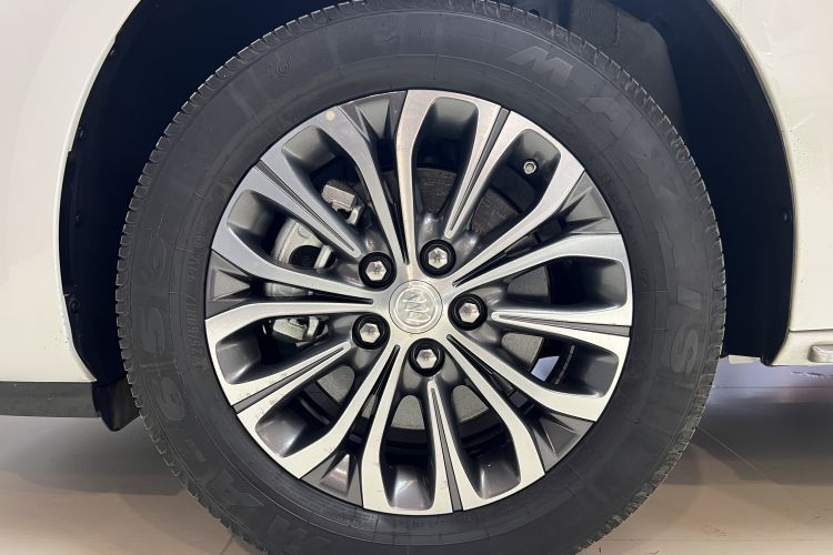 别克GL8 2023款 陆上公务舱 舒适型车身外观6003