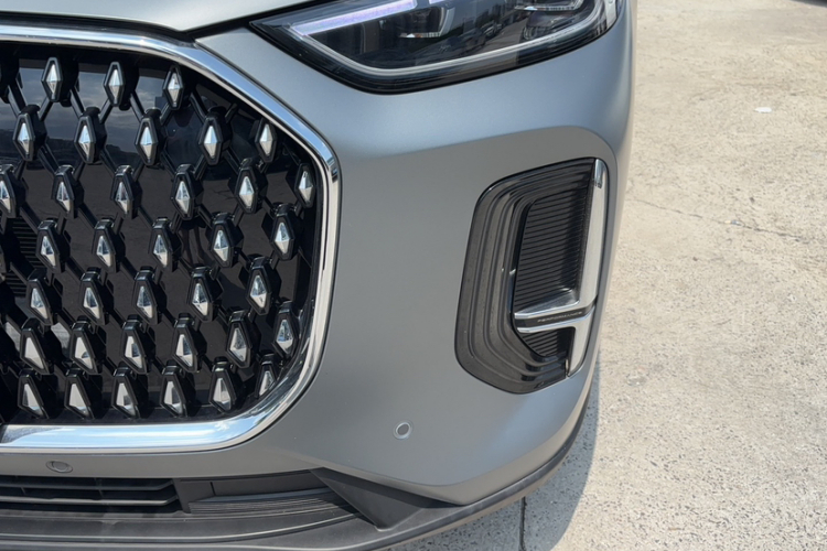 奇瑞 瑞虎8 L 2024款 2.0T 两驱尊贵版 5座车身外观6008