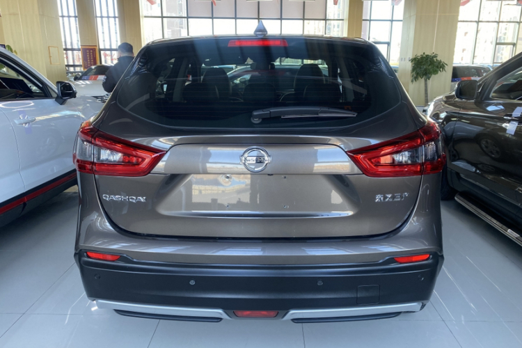 日产 逍客 2022款 2.0L CVT XV智享版车身外观6004