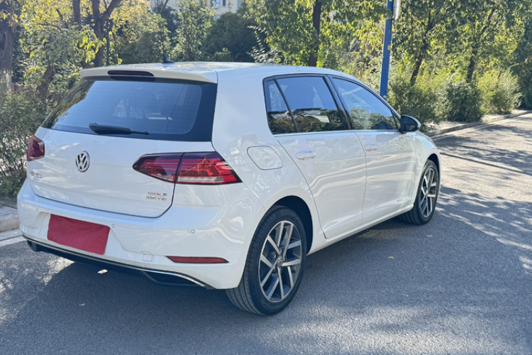 大众 高尔夫 2020款 挚爱版 280TSI DSG舒适型车身外观6007