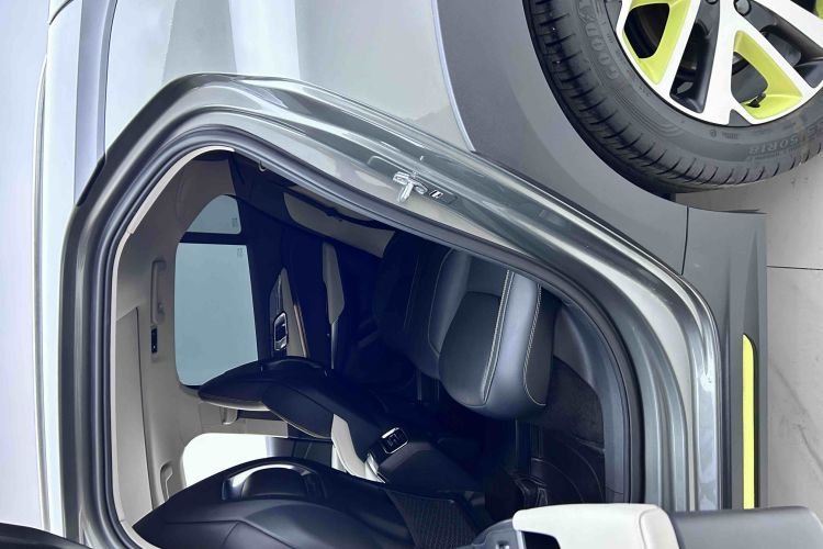 领克02 2022款 1.5TD DCT耀Pro中控内饰7002