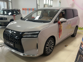 五菱汽车 星光730 2025款 1.5T CVT 精英型