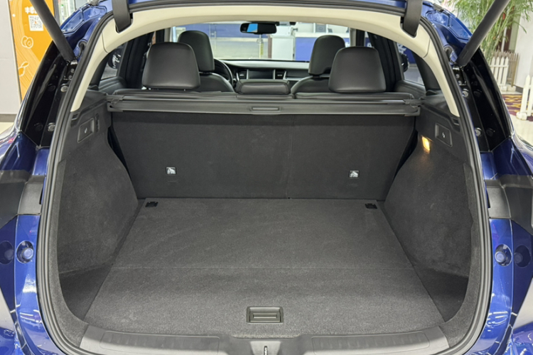 英菲尼迪QX50 2018款 2.0T 四驱菁英版局部细节23