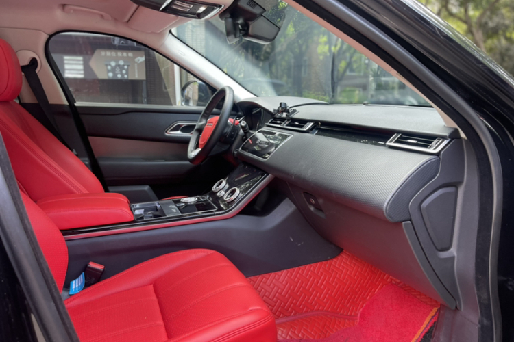 路虎 揽胜星脉 2019款 250PS中控内饰7003
