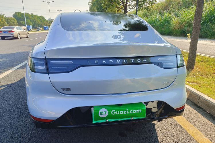 零跑汽车 零跑C01 2023款 增程 316 智享版车身外观6008