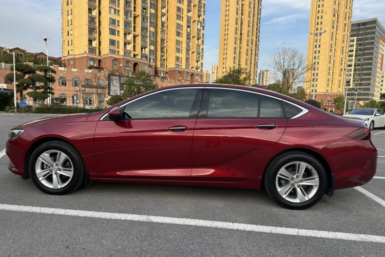 别克 君威 2017款 20T 精英型车身外观6008