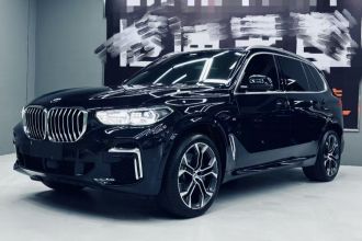 宝马X5 2022款 改款 xDrive 40Li M运动套装