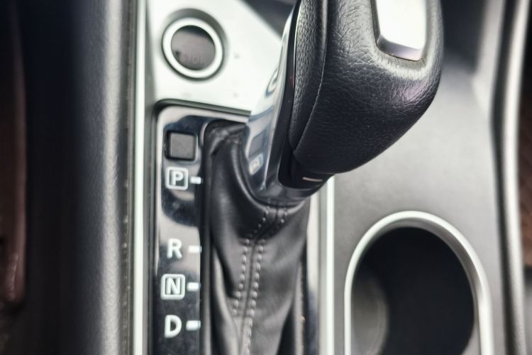 日产 天籁 2019款 2.0L XL 舒适版中控内饰7005