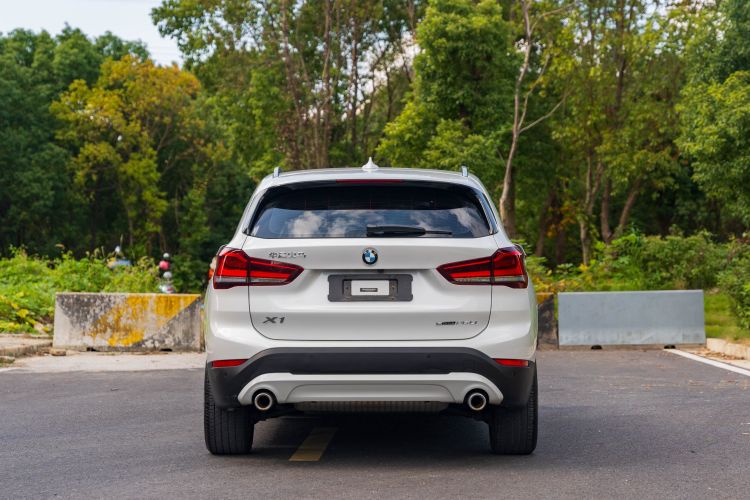 宝马X1 2021款 改款 sDrive25Li 领先型车身外观6005