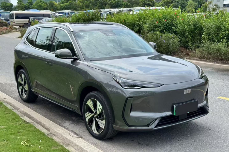 吉利银河 银河E5 2024款 530km 星舰版车身外观6004