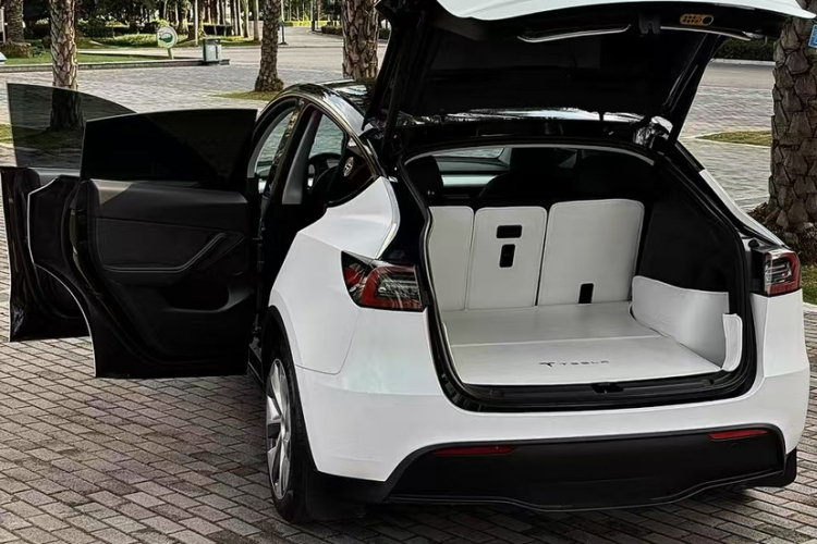 特斯拉 Model Y 2022款 改款 后轮驱动版车身外观6003