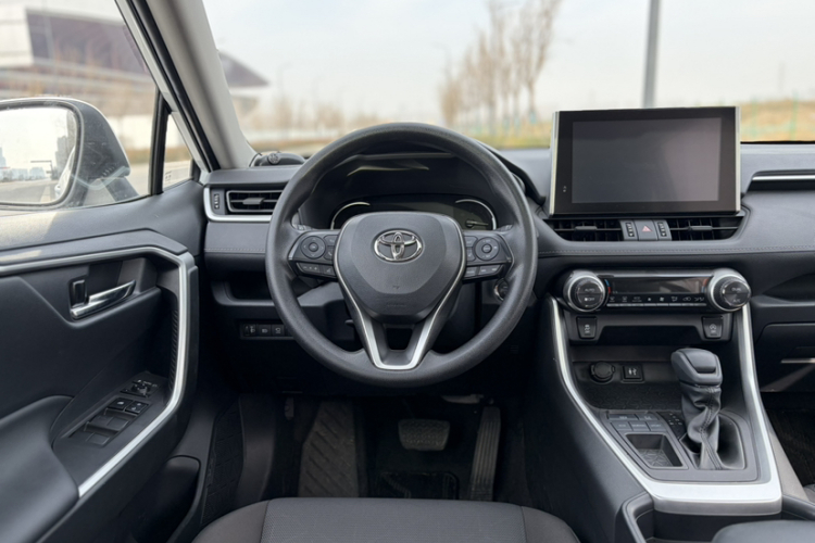 丰田 RAV4荣放 2022款 2.0L CVT两驱风尚版局部细节13
