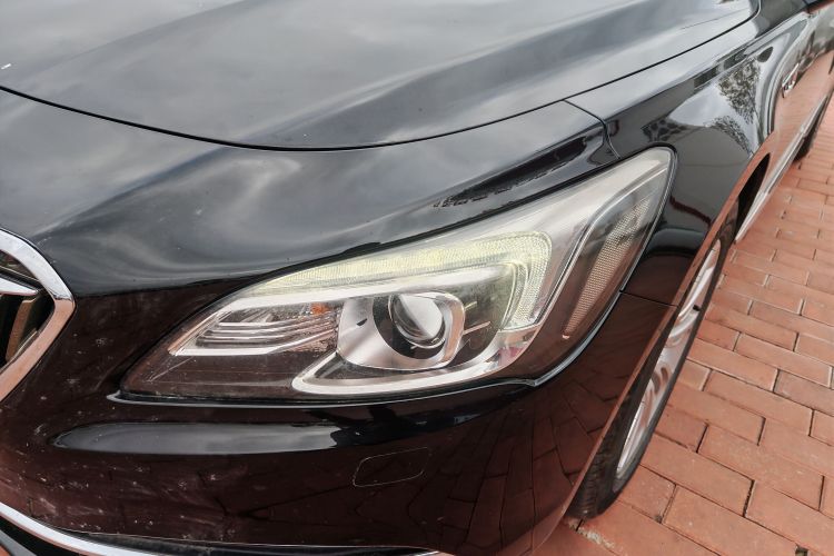 别克 君越 2016款 20T 精英型局部细节36