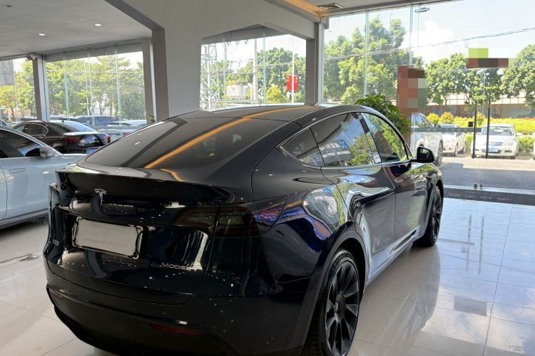 特斯拉 Model Y 2022款 后轮驱动版车身外观6006