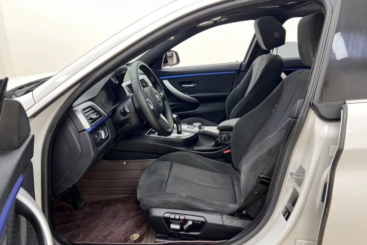 宝马4系 2019款 425i Gran Coupe M运动套装中控内饰7006