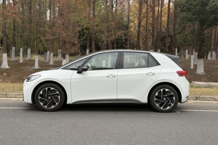 大众ID.3 2025款 聪明款 极智版车身外观6006