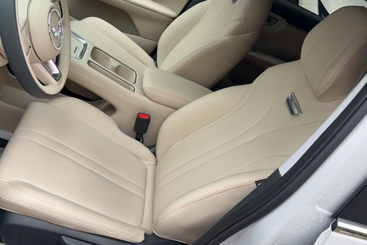 五菱汽车 缤果S 2025款 325km 尊享款中控内饰7010