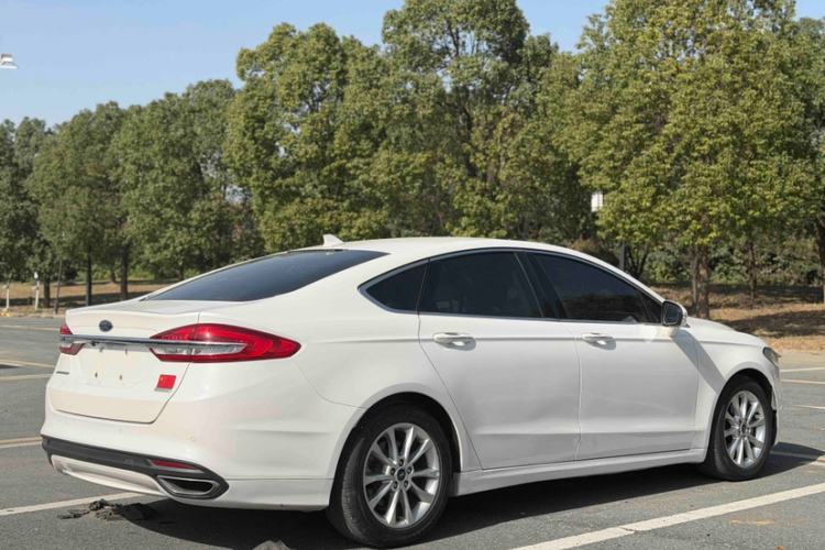 福特 蒙迪欧 2020款 EcoBoost 180 时尚型车身外观6006