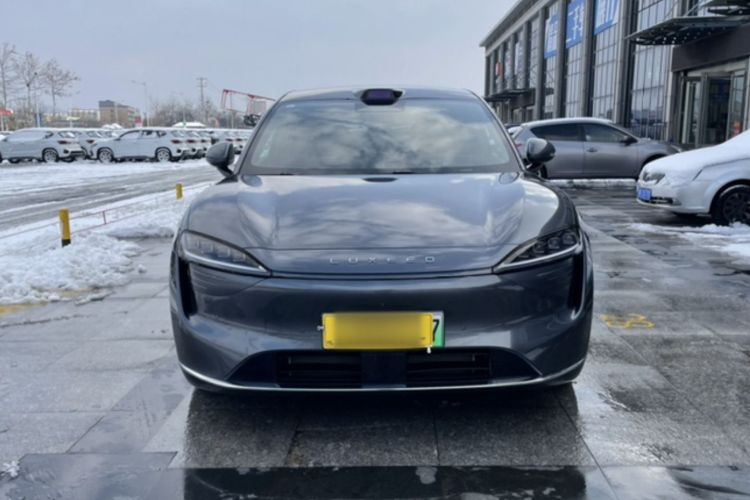 鸿蒙智行 智界R7 2025款 增程 251km Max车身外观6010