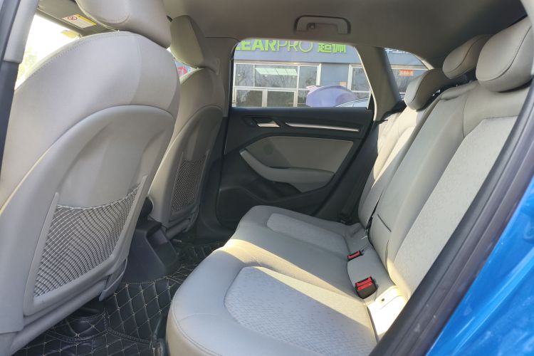 奥迪A3 2020款 Sportback 35 TFSI 进取型 国VI中控内饰7003