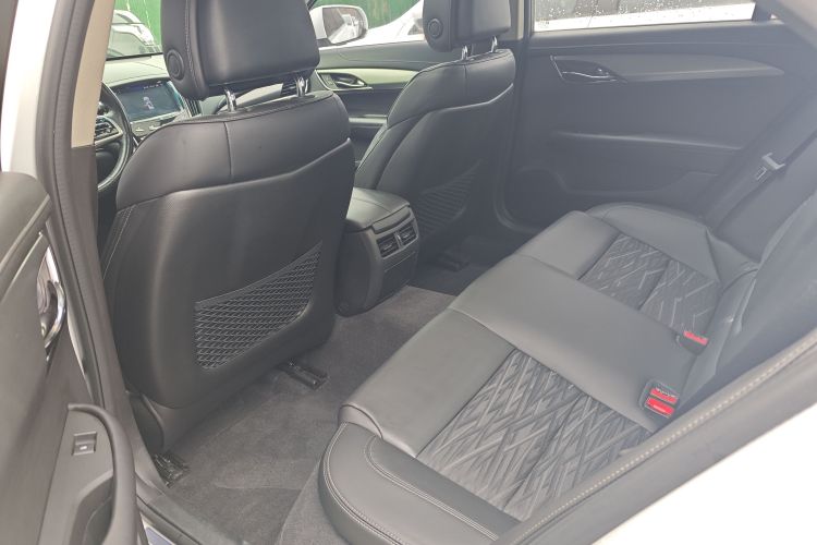 凯迪拉克ATS-L 2017款 28T 技术型中控内饰7006