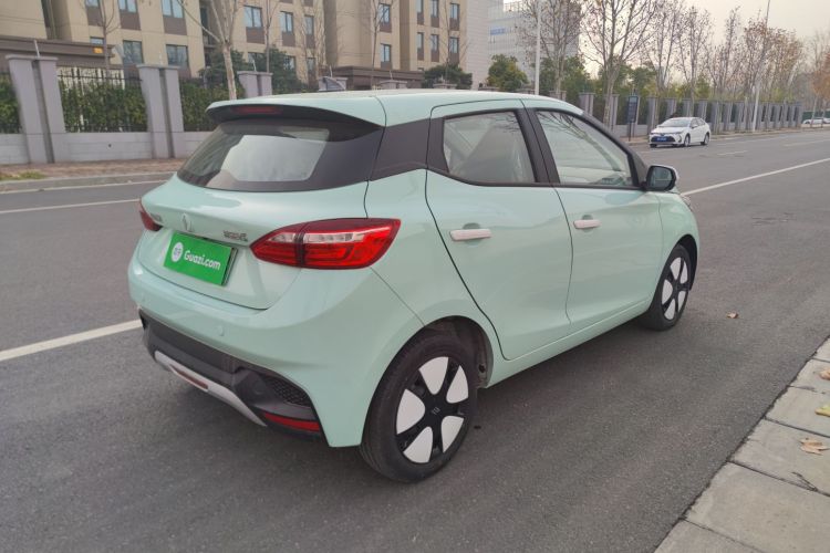 江铃集团新能源 易至EV3 2025款 Plus 330KM舒适型车身外观6004