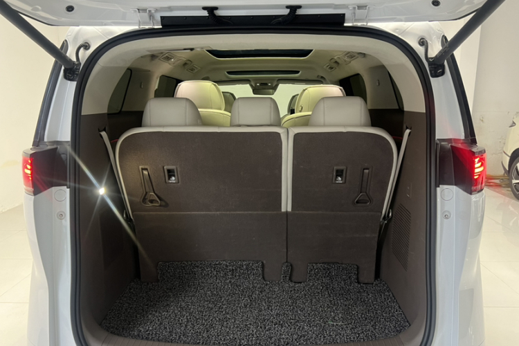 腾势D9 2022款 DM-i 970 四驱旗舰型局部细节23