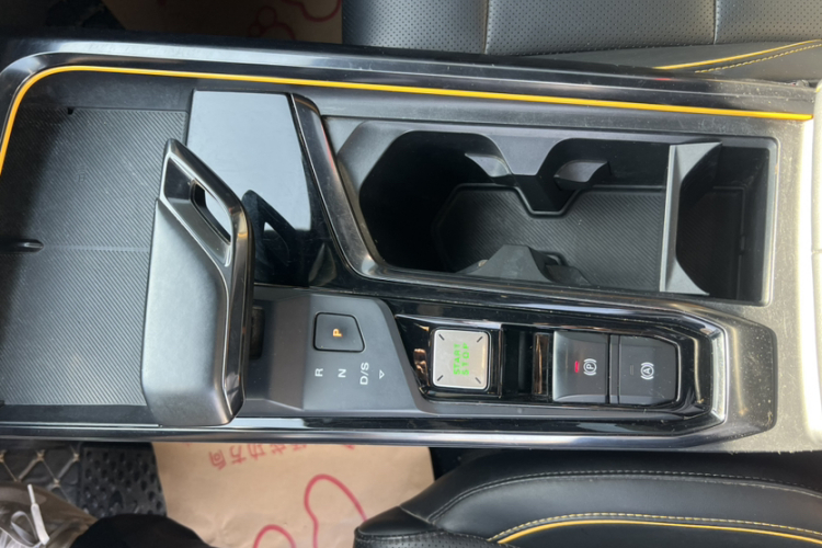 名爵 MG5天蝎座 2022款 1.5T Trophy运动豪享版中控内饰7009