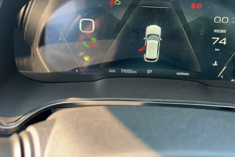 魏牌 VV5 2017款 2.0T 旗舰型中控内饰15