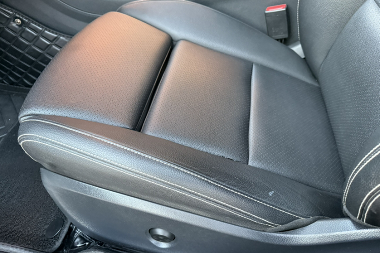 奔驰GLA 2016款 GLA 200 动感型中控内饰7012