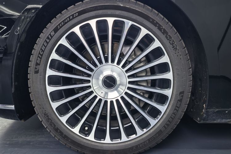 鸿蒙智行 享界S9 2025款 增程 Ultra车身外观6007