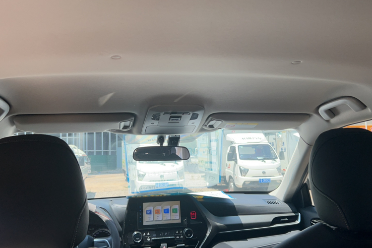 丰田 汉兰达 2022款 双擎 2.5L 两驱精英版 5座局部细节22